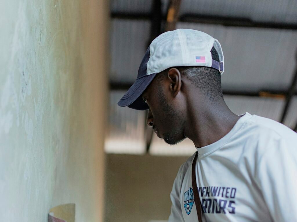 Trabajos de enlucido y acabados en pared
